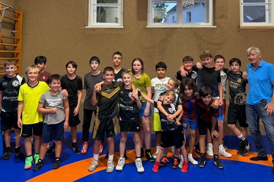 Gemeinsames Training mit dem AC Hötting